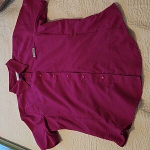 Columbia PFG dri fit. Pink/raspberry